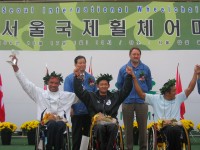 Joel premier au marathon de Séoul - 2004